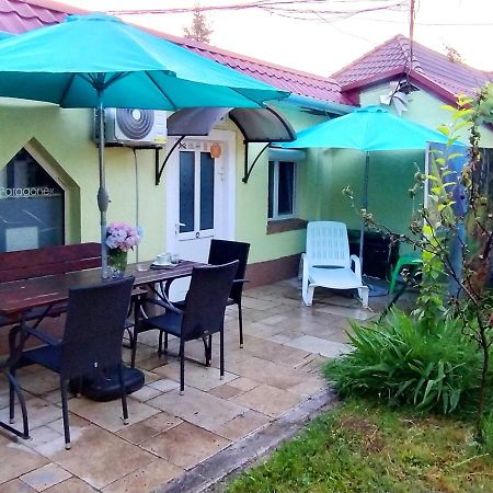 Hostel Pascalis Alesd Luaran gambar