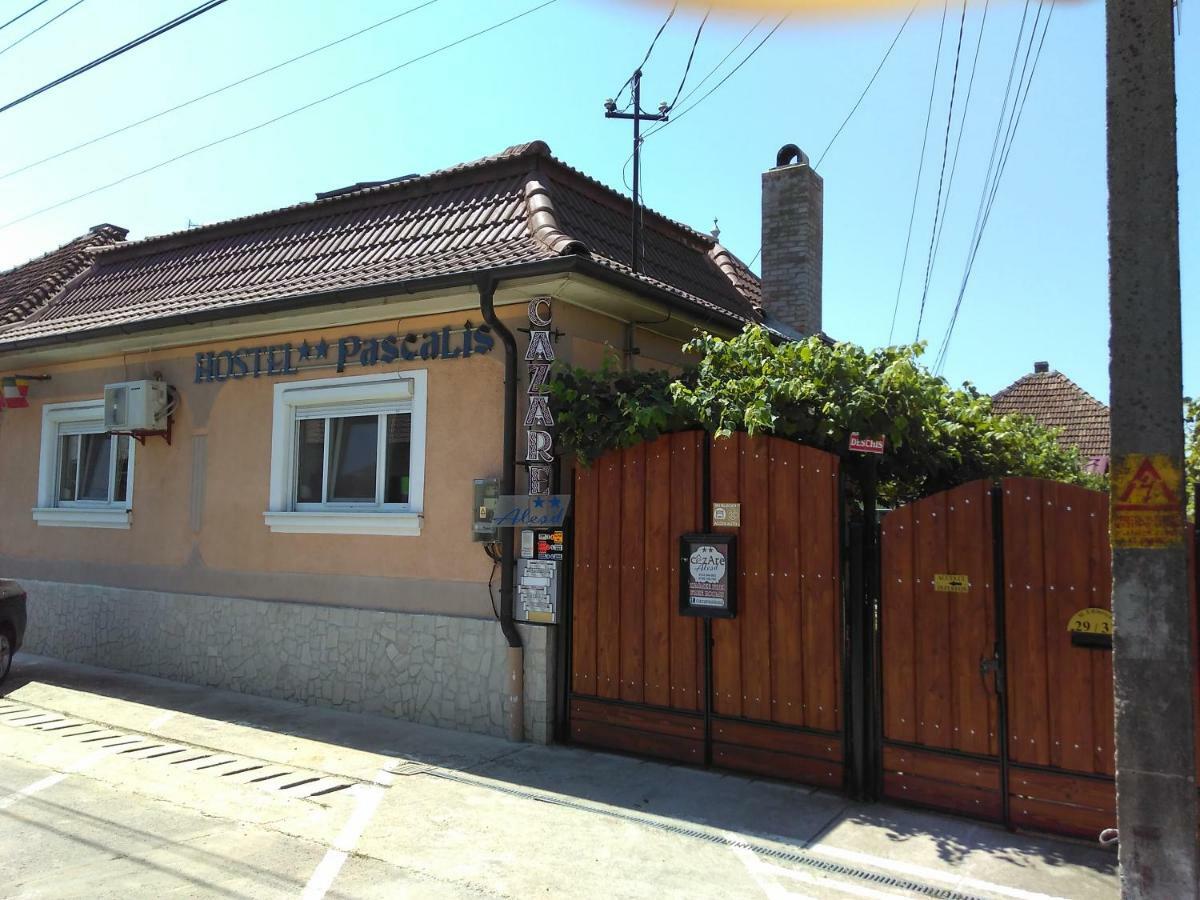Hostel Pascalis Alesd Luaran gambar