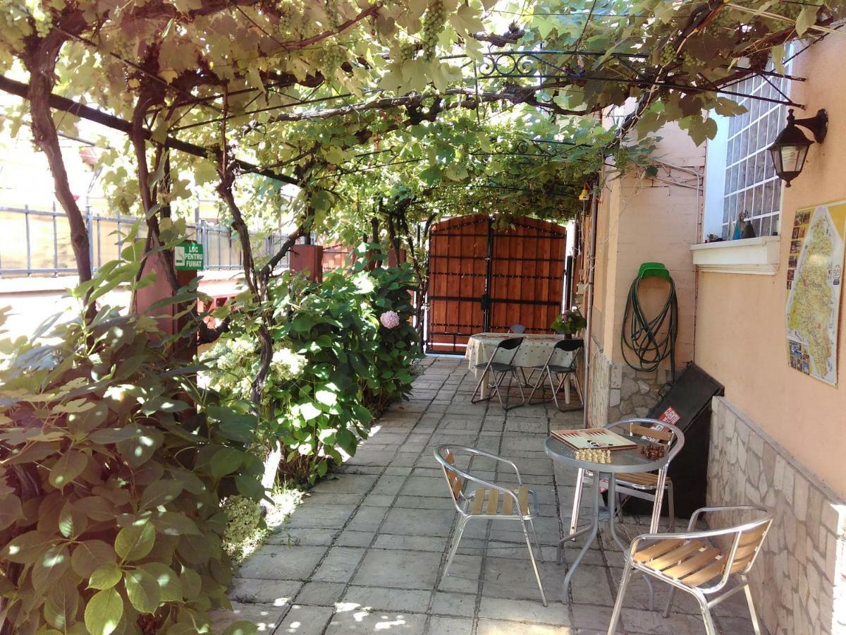 Hostel Pascalis Alesd Luaran gambar